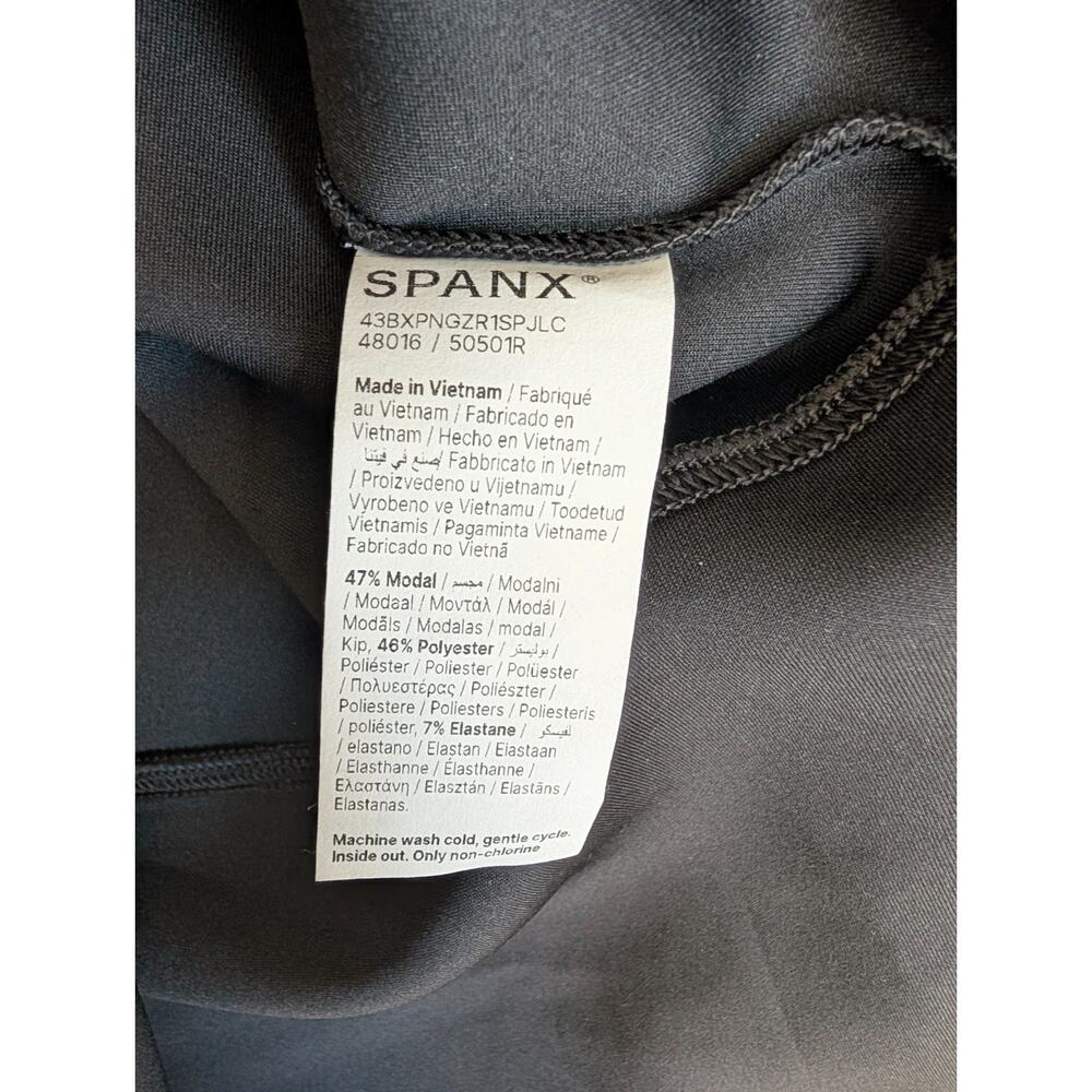 SPANX AirEssentials Turtleneck Tunic Pullover Sweater Womens XS Black 50501R NWT - Picture 4 of 5